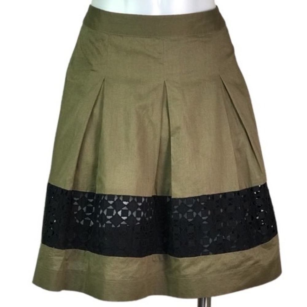 LOFT GREEN & BLACK LACE PLEATED SKIRT